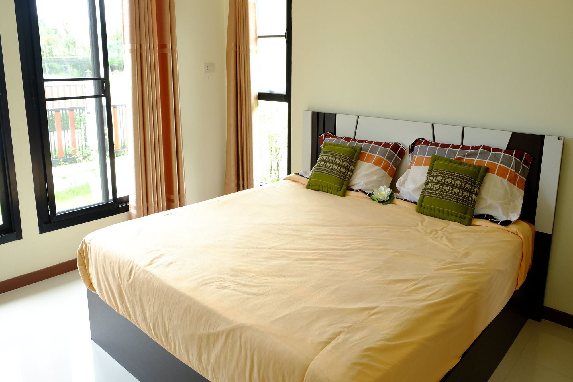 Hotel Ban Sumalai Rayong Zewnętrze zdjęcie